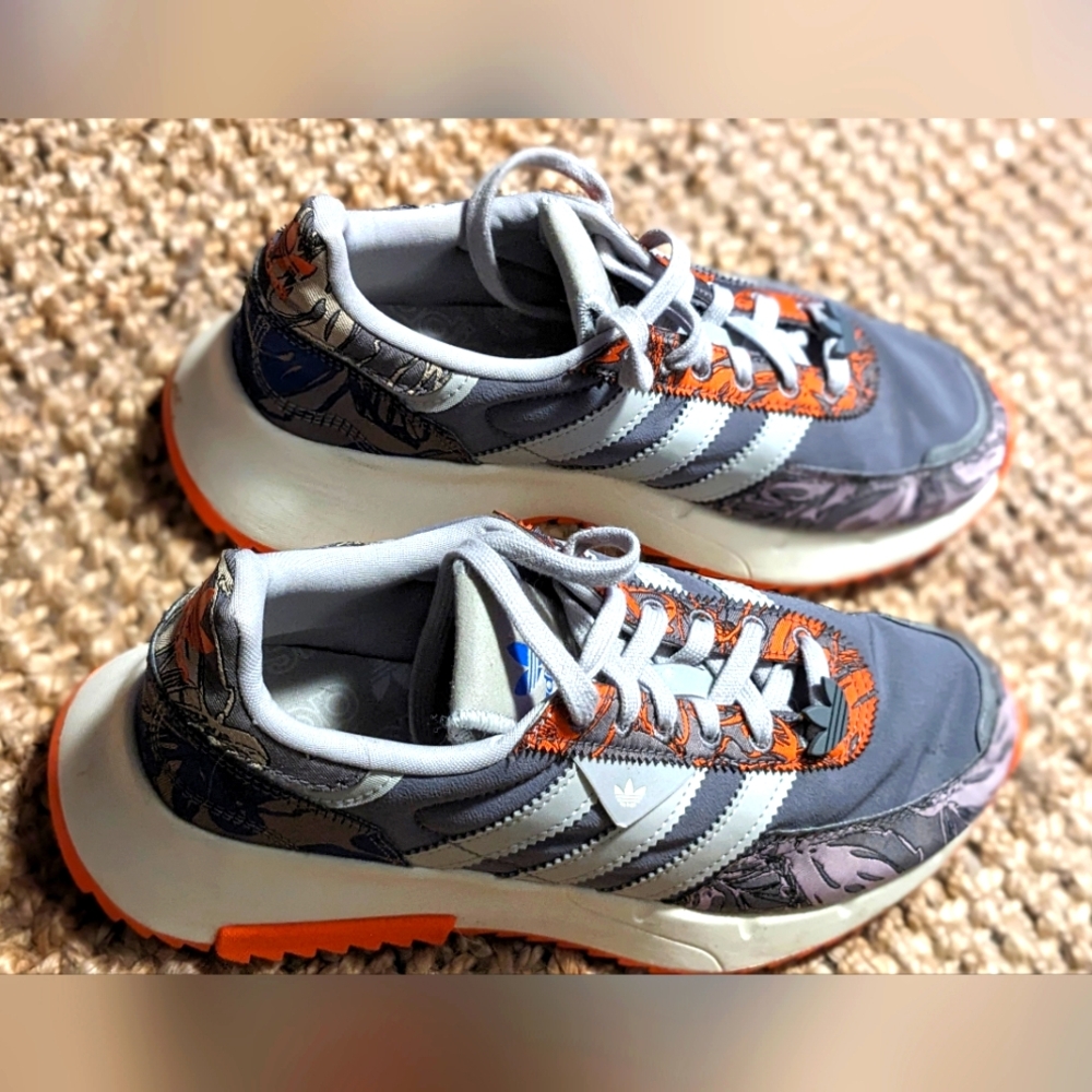 Basically new 7.5 Adidas running shoes orange and grey